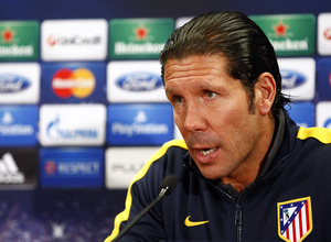 Temporada 13/14. Rueda de prensa Champions. Estadio Ernst Happel. Simeone comparece ante los Medios